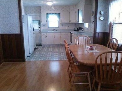 79 Winter St, Saugus, MA 01906 - photo 6