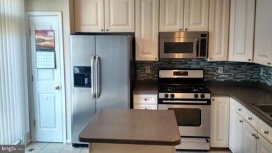 8104 Shannons Alley, Laurel, MD 20724 - photo 2