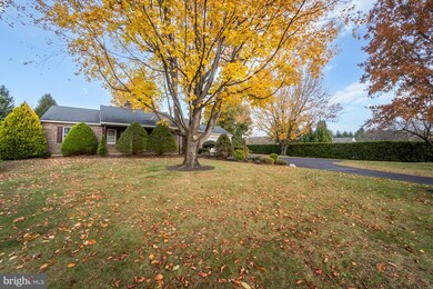 1053 Hilltop Rd, Leesport, PA 19533 - photo 3