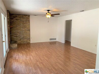 1303 Aletha St, Copperas Cove, TX 76522 - photo 3