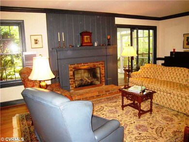 Den/Family/Great Room - Den with fireplace with ga