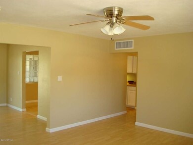 Living Rm to Kitchen