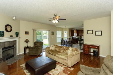 006_Family Room - Copy