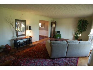 5571 Linworth Rd, Columbus, OH 43235 - photo 4