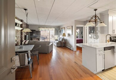 995 Massachusetts Ave unit 404, Arlington, MA 02476 - photo 4