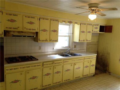 1523 W 7th St, Anderson, IN 46016 - photo 4