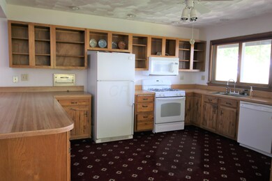 131 Moon River Ln, Thornville, OH 43076 - photo 6