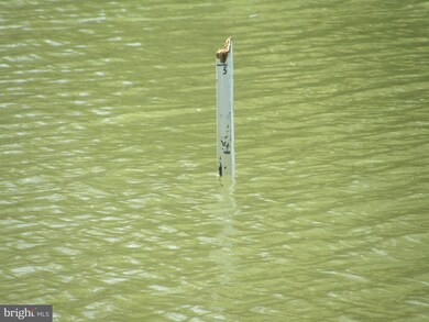 23639 Kingston Creek Rd, California, MD 20619 - photo 2