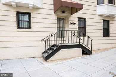 1669 Columbia Rd NW unit T-2, Washington, DC 20009 - photo 2