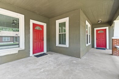 318 1/2 College St unit 505, Cleburne, TX 76033 - photo 4