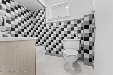 Bathroom Unit 2