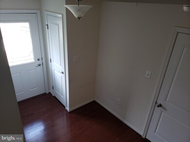 7209 Winding Hills Dr, Hanover, MD 21076 - photo 4