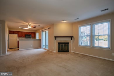 4052 Grays Pointe Ct unit A, Fairfax, VA 22033 - photo 4