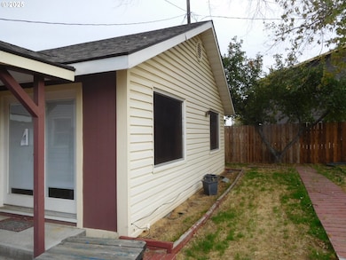 780 Diagonal Blvd, Hermiston, OR 97838 - photo 2