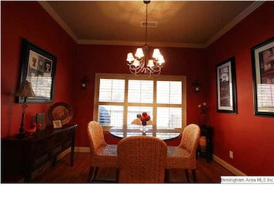 Eat in Kitchen and Formal Dining First Class,Enjoy