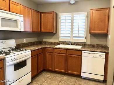 3Kitchen1