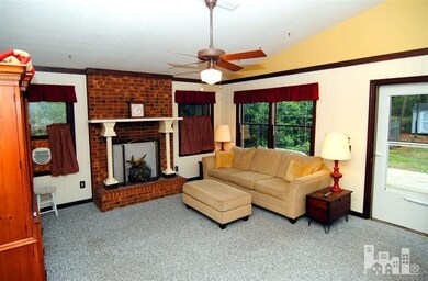 138 Mark Twain Dr, Wilmington, NC 28411 - photo 4