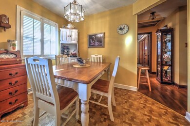 808 Elmwood Ave 10104