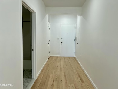 5B Entry Hallway