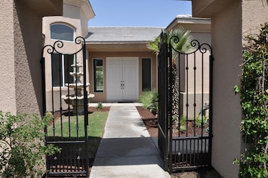 6 Champagne Courtyard Entry
