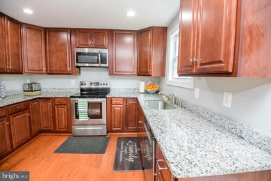 1082 E Thornhill Place, Frederick, MD 21703 - photo 6