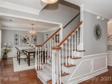 Foyer | Entrance Hall | Dining Room