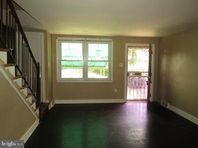 337 Mulberry St, Darby, PA 19023 - photo 3