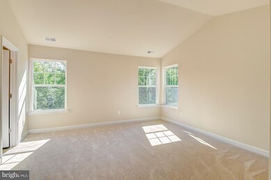 582 English Oak Ln, Prince Frederick, MD 20678 - photo 4