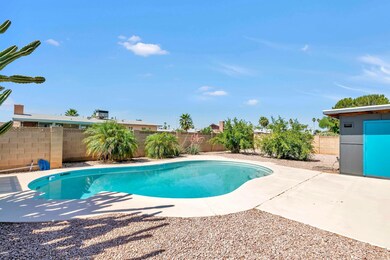 1707 E Br-024-005-DLB 2303-MLS_Size
