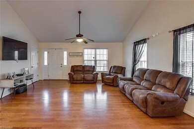 2487 Danny Bell Rd, Asheboro, NC 27205 - photo 5