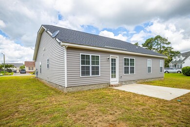 2613 Coopers Point Dr, Winterville, NC 28590 - photo 6