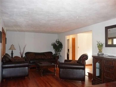 4509 Homeridge Dr, Homestead, PA 15120 - photo 7