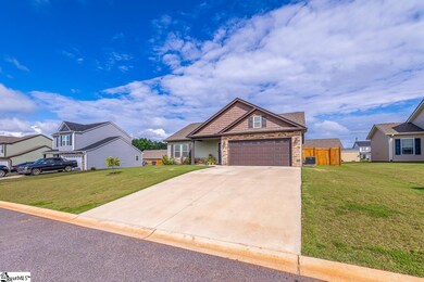 2023 Renata Lee Dr, Lyman, SC 29365 - photo 4