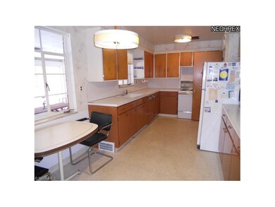 Spacious Eat-in Kitchen