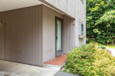 111 Coburn Ave unit U39E, Nashua, NH 03063 - photo 3