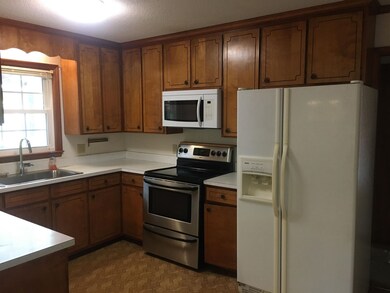 1002 N Garden Ave, Siler City, NC 27344 - photo 6