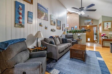 103-8 Mariners Reach Interiors-39