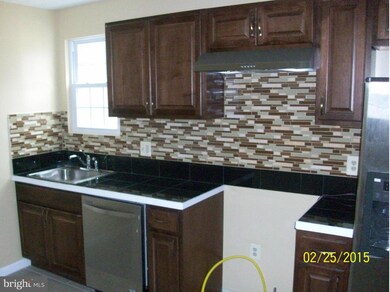 915 Nova Ave, Capitol Heights, MD 20743 - photo 3