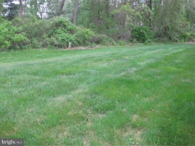 235 Windsor Ct unit 235, Glen Mills, PA 19342 - photo 2