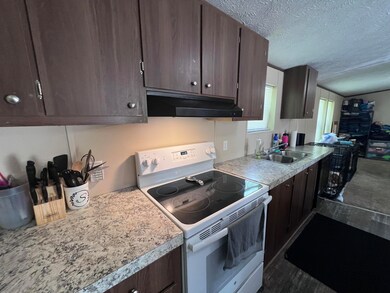 209 Dalewood Rd, Middlesboro, KY 40965 - photo 6