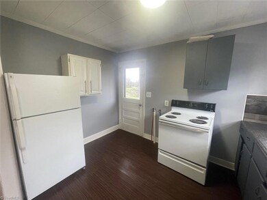 222 Holderby St, Reidsville, NC 27320 - photo 4