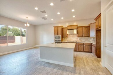 4118 E Gable Ave-10