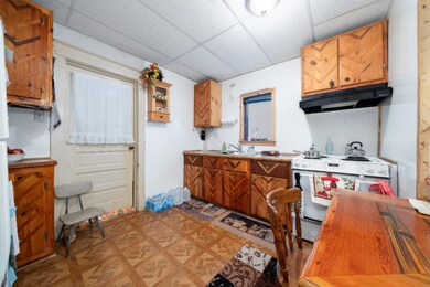 721 Lynch St SW, Grand Rapids, MI 49503-