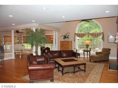 Den/Family/Great Room - Wonderful Family Room with