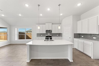 225 Rosemary Dr, Azle, TX 76020 - photo 2