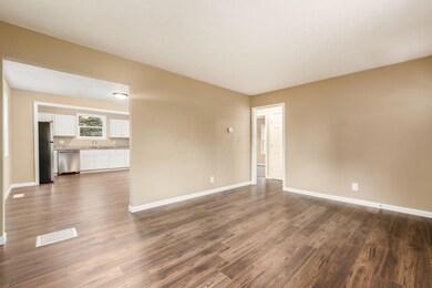 1184 Carolyn Ave, Columbus, OH 43224 - photo 4