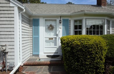40_Joan_Rd_04_Frontdoor_05132025