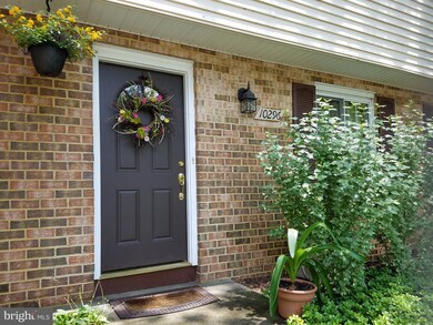 10296 Wayover Way, Columbia, MD 21046 - photo 2