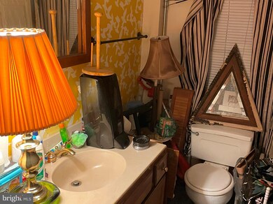 2035 Mcculloh St, Baltimore, MD 21217 - photo 6