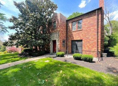 7507 Byron Place unit 1, Saint Louis, MO 63105 - photo 2